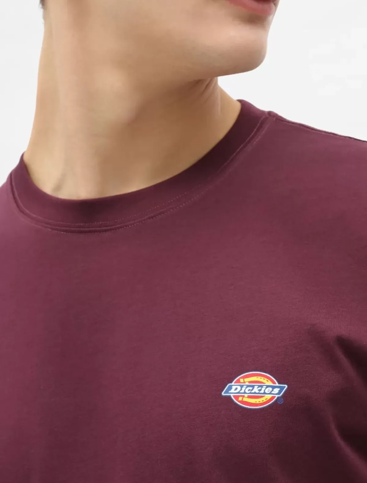 Store Mapleton Short Sleeve T-Shirt T-Shirts