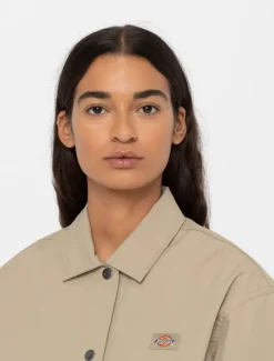 Fashion Oakport Cropped Coach Jacket Women Jackets & Puffers